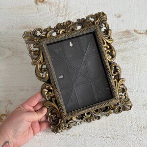 Vintage Style Decorative Picture Frame - Made in Taiwan